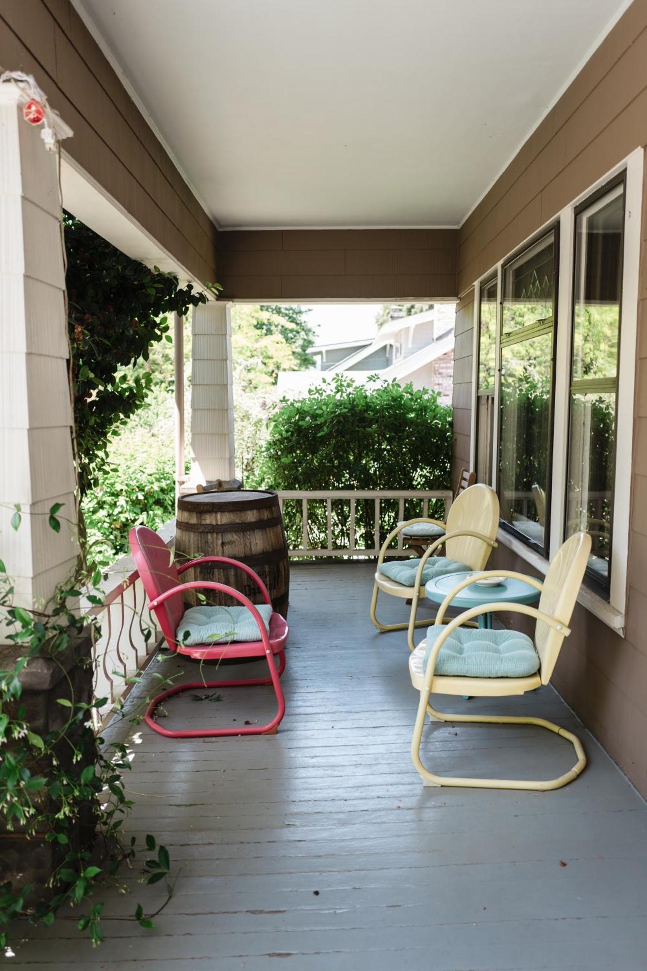 Southeast Portland Comfy & Eclectic Craftsman Home 外观 照片